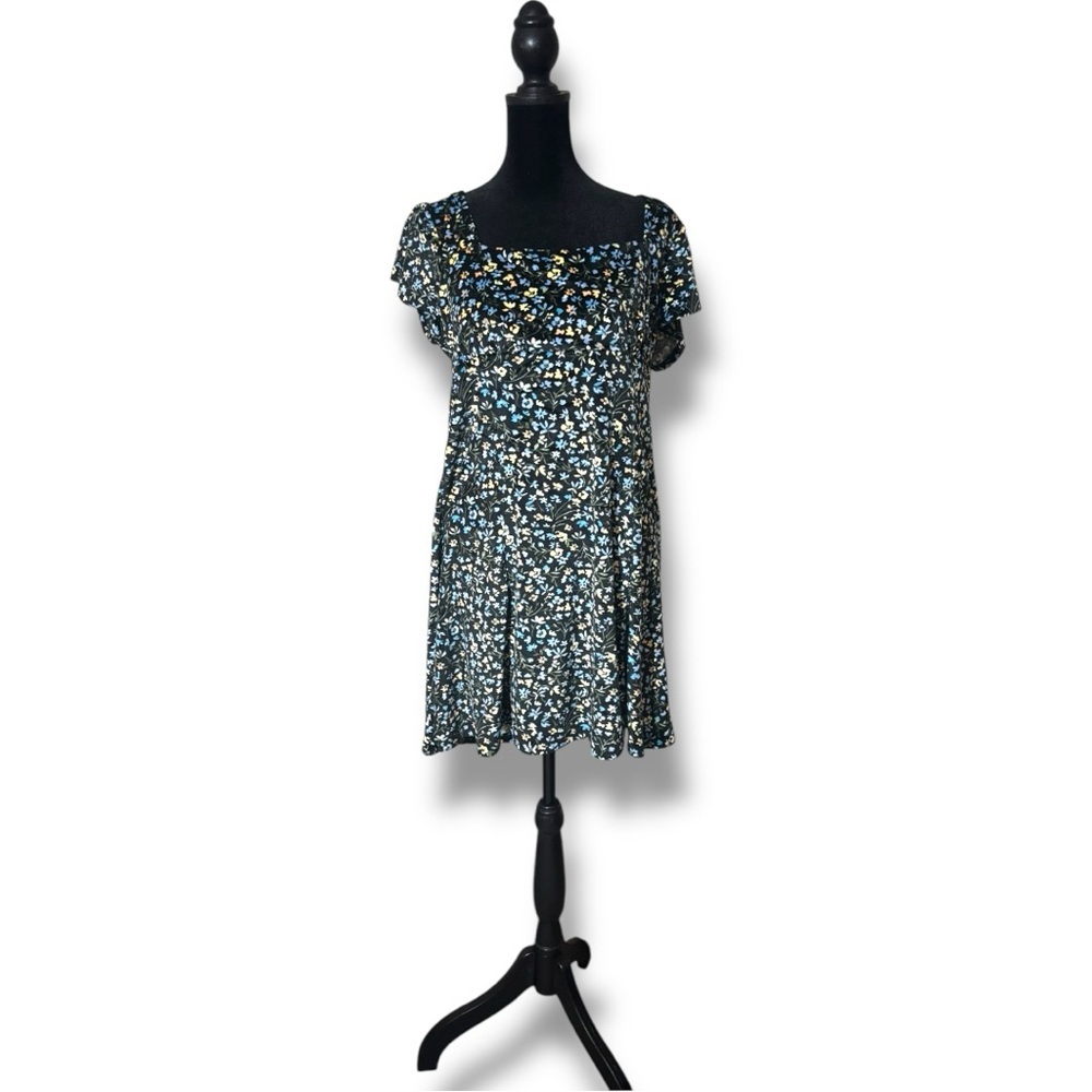 Planet Gold Black Small Floral Print Velvet Short Cap Sleeves Flared Mini Dress - Picture 2 of 15